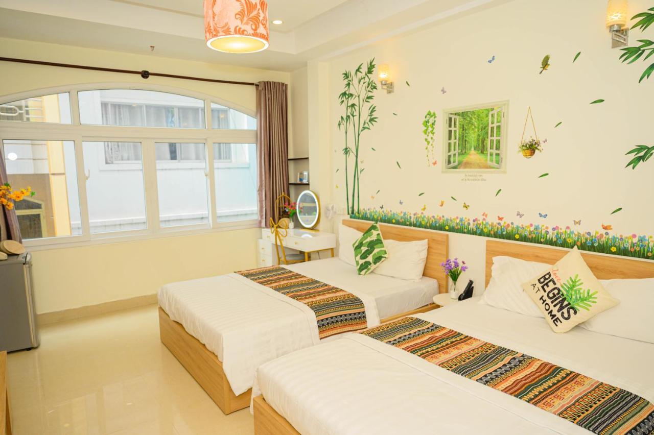 Jasmine Hotel Thành Pho Ho Chí Minh Esterno foto