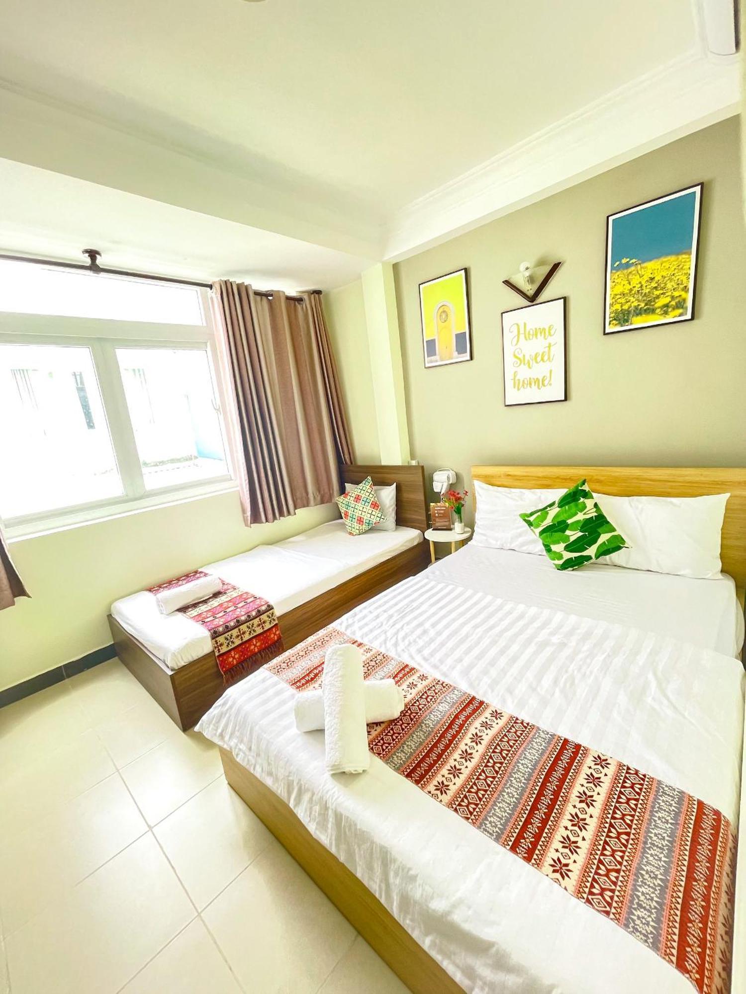 Jasmine Hotel Thành Pho Ho Chí Minh Esterno foto