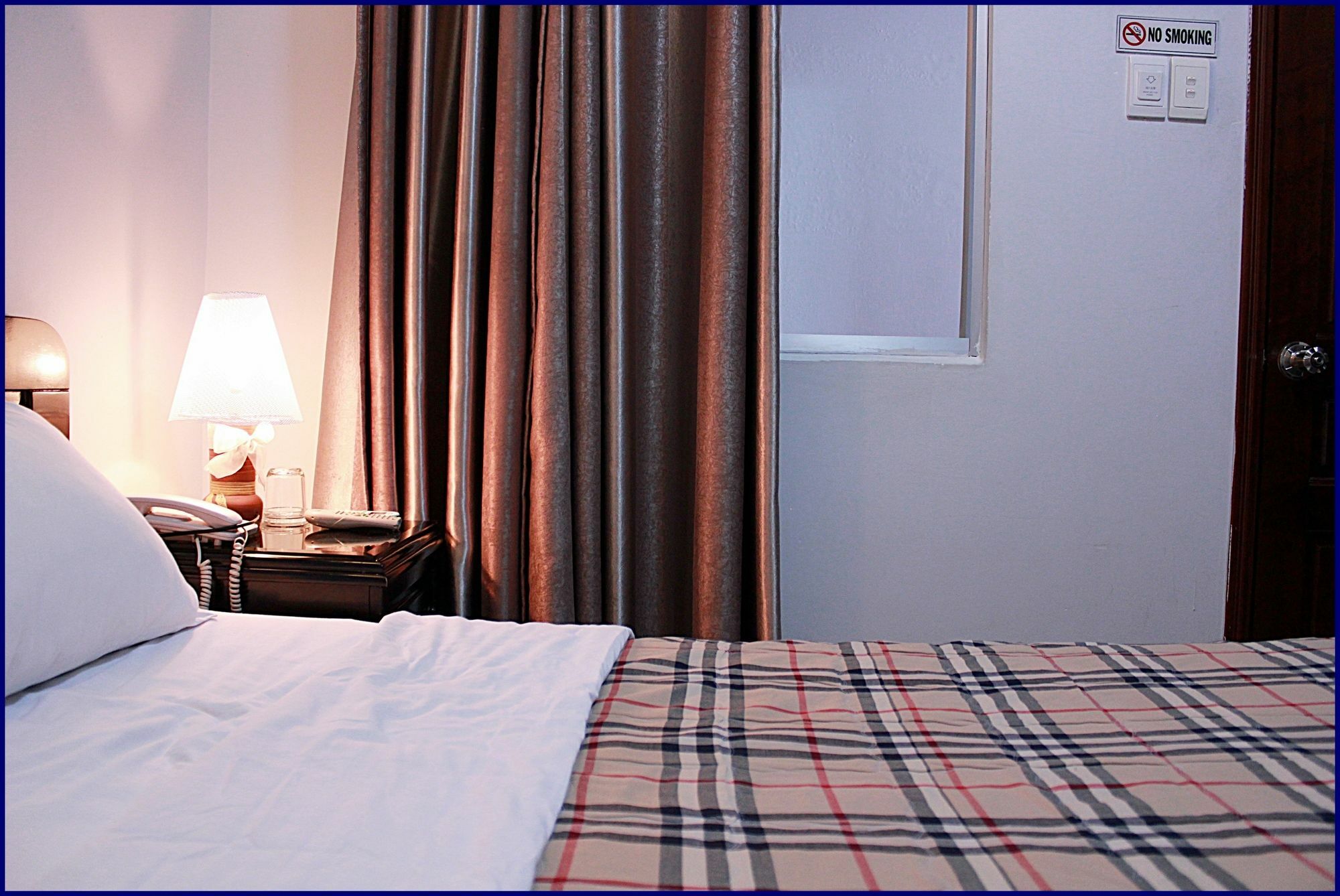 Jasmine Hotel Thành Pho Ho Chí Minh Esterno foto